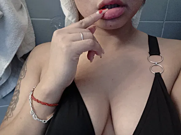 OnlyFans account  gatitaencalor avatar 1