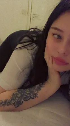 OnlyFans cuenta tanyalouise01 header 2