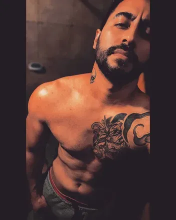 OnlyFans cuenta waifuverse_studio header 2