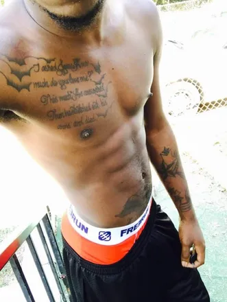 OnlyFans cuenta taketheseinches header 2