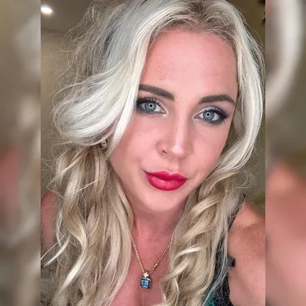 OnlyFans account  kate.monroe.free avatar 1