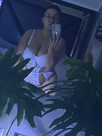 OnlyFans cuenta mrsprettylips22 header 2