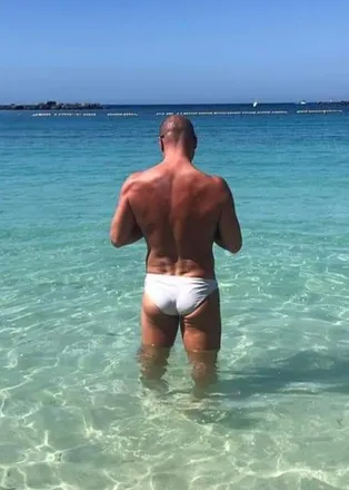 OnlyFans account  peritocaliente header 2