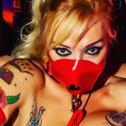 OnlyFans cuenta irresistible_iris avatar 1