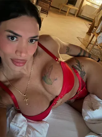 OnlyFans cuenta alexaroyale header 2