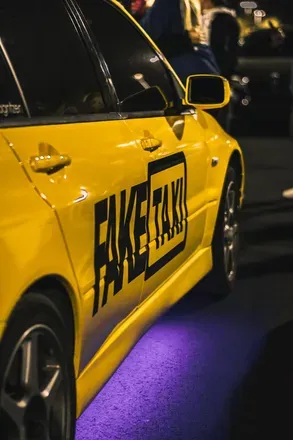 OnlyFans cuenta faketaxievo header 2