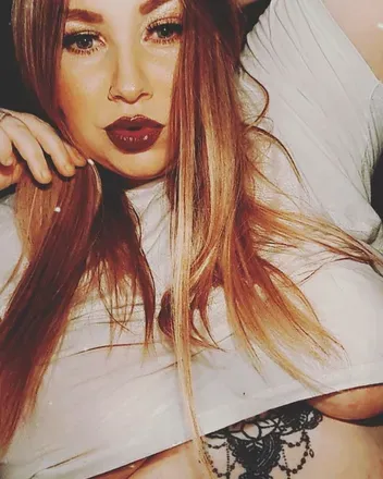OnlyFans cuenta busty_blue avatar 1