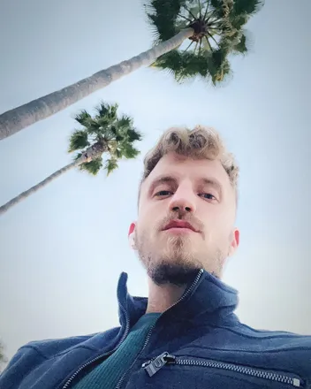 OnlyFans account  tyguysofly header 2