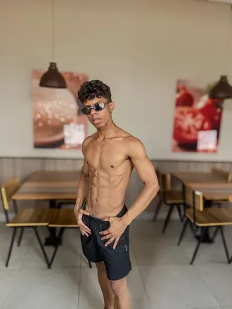 OnlyFans account  leonilsonly avatar 1