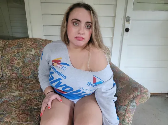OnlyFans cuenta kylabloomcurves avatar 1