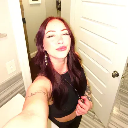 OnlyFans cuenta shehard2thecore avatar 1
