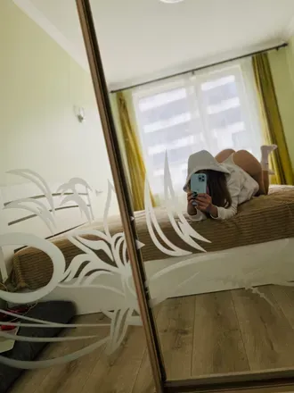 OnlyFans cuenta carolinaevans header 2