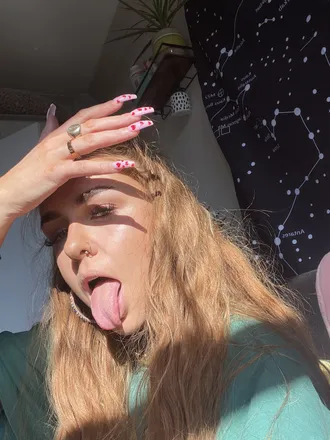 OnlyFans account  etherealluce header 2