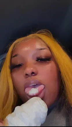OnlyFans cuenta toocutee12 avatar 1