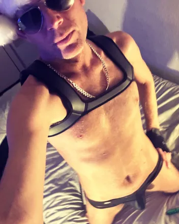 OnlyFans cuenta juicyjuicyyjay header 2