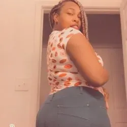 OnlyFans cuenta creamykiaa97 avatar 1