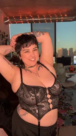 OnlyFans cuenta sukijade header 2