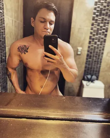 OnlyFans cuenta alancorona avatar 1