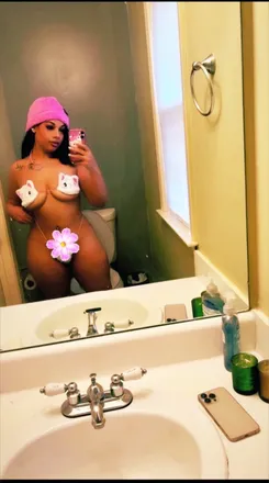 OnlyFans cuenta yummimonroe header 2