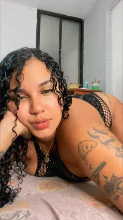 OnlyFans cuenta haniqueeni avatar 1