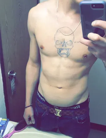 OnlyFans account  loukane9 avatar 1