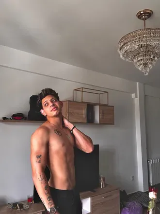 OnlyFans cuenta larixxxa avatar 1