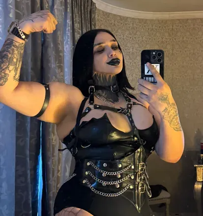 OnlyFans cuenta nicole_brutality avatar 1