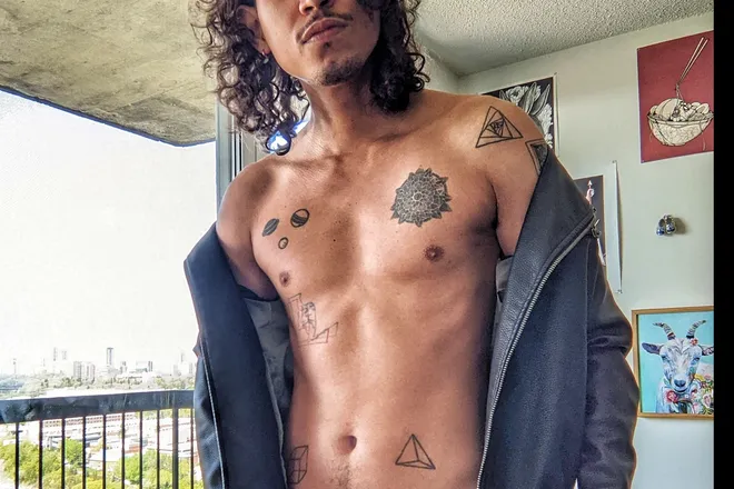 OnlyFans cuenta leosummers71 header 2