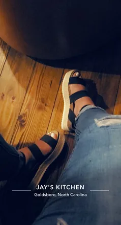 OnlyFans cuenta feetie9 header 2