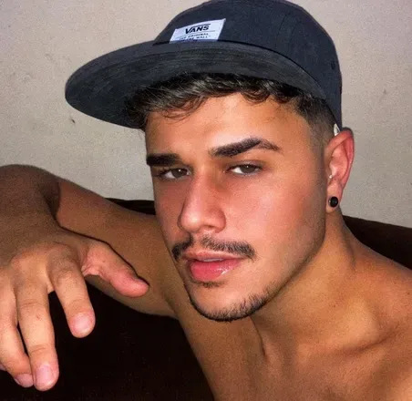 OnlyFans cuenta luscagarlhiard avatar 1