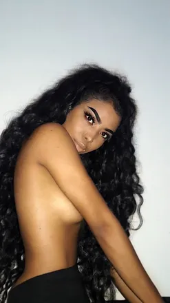 OnlyFans account  kainamoreno header 2