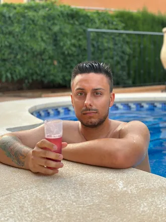 OnlyFans cuenta miguelillo1999 header 2
