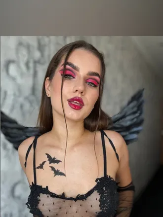 OnlyFans cuenta lovely_lii previous_avatars_1 3