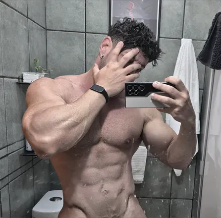 OnlyFans cuenta th4yler avatar 1