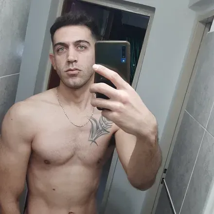 OnlyFans cuenta troyanomf header 2
