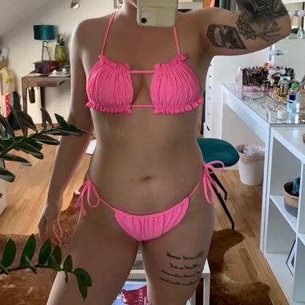 OnlyFans account  nobikini header 2