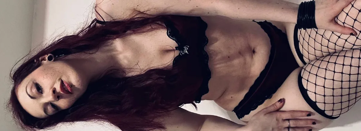 OnlyFans cuenta moonyrouge header 2