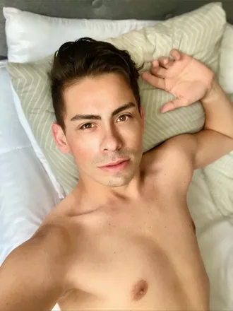 OnlyFans cuenta wh1t3rabbit header 2
