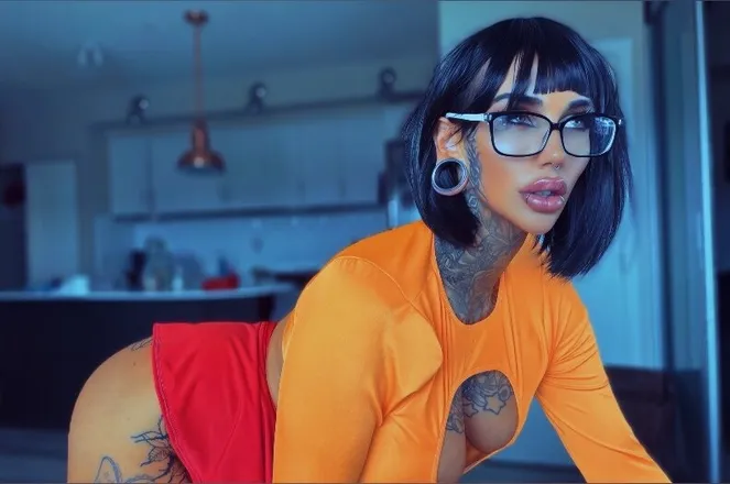 OnlyFans cuenta stifflersmom.xo header 2