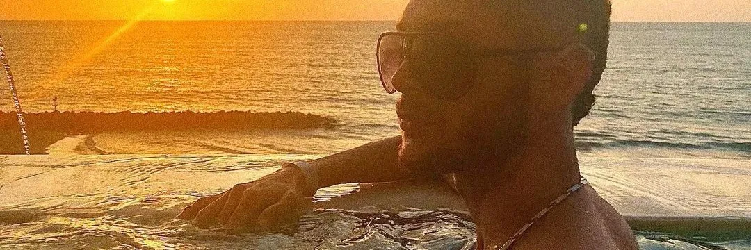 OnlyFans cuenta vellzandress header 2