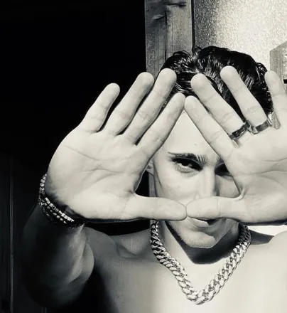 OnlyFans cuenta moonboi33 header 2