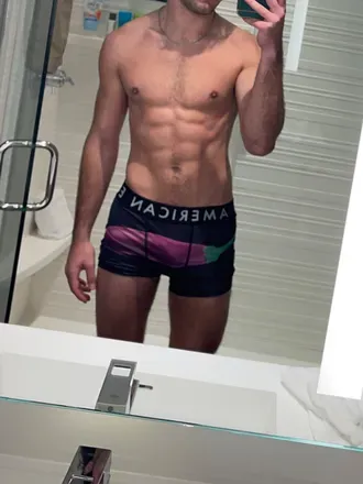 OnlyFans cuenta collegeguy20 avatar 1