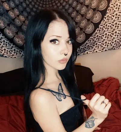 OnlyFans account  faeriiemoons avatar 1
