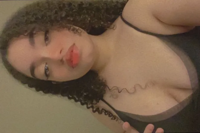 OnlyFans account  puffyinnit header 2