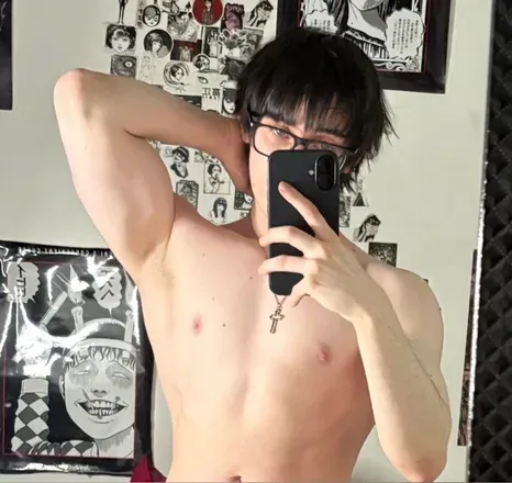 OnlyFans cuenta rottenkira avatar 1