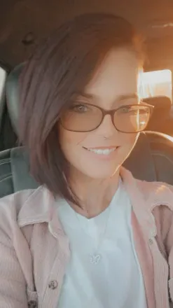 OnlyFans account  littlemamaoftwogirls89 avatar 1