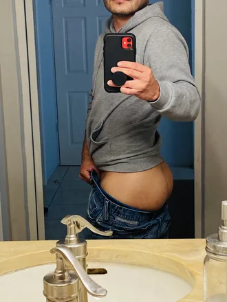 OnlyFans cuenta tastybutt1 header 2