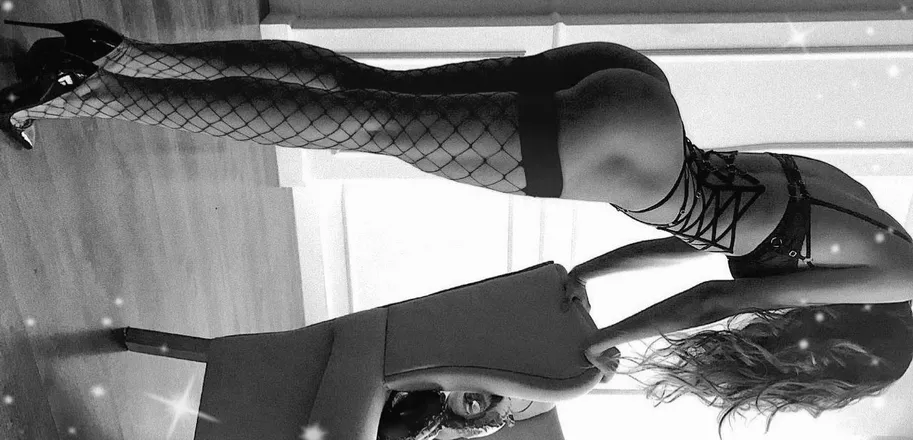 OnlyFans cuenta missbond007 header 2