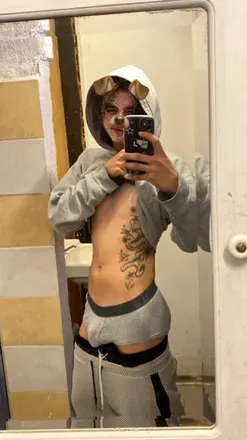 OnlyFans cuenta youbad_bby avatar 1