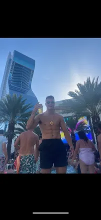 OnlyFans cuenta trapezoidentertainment header 2